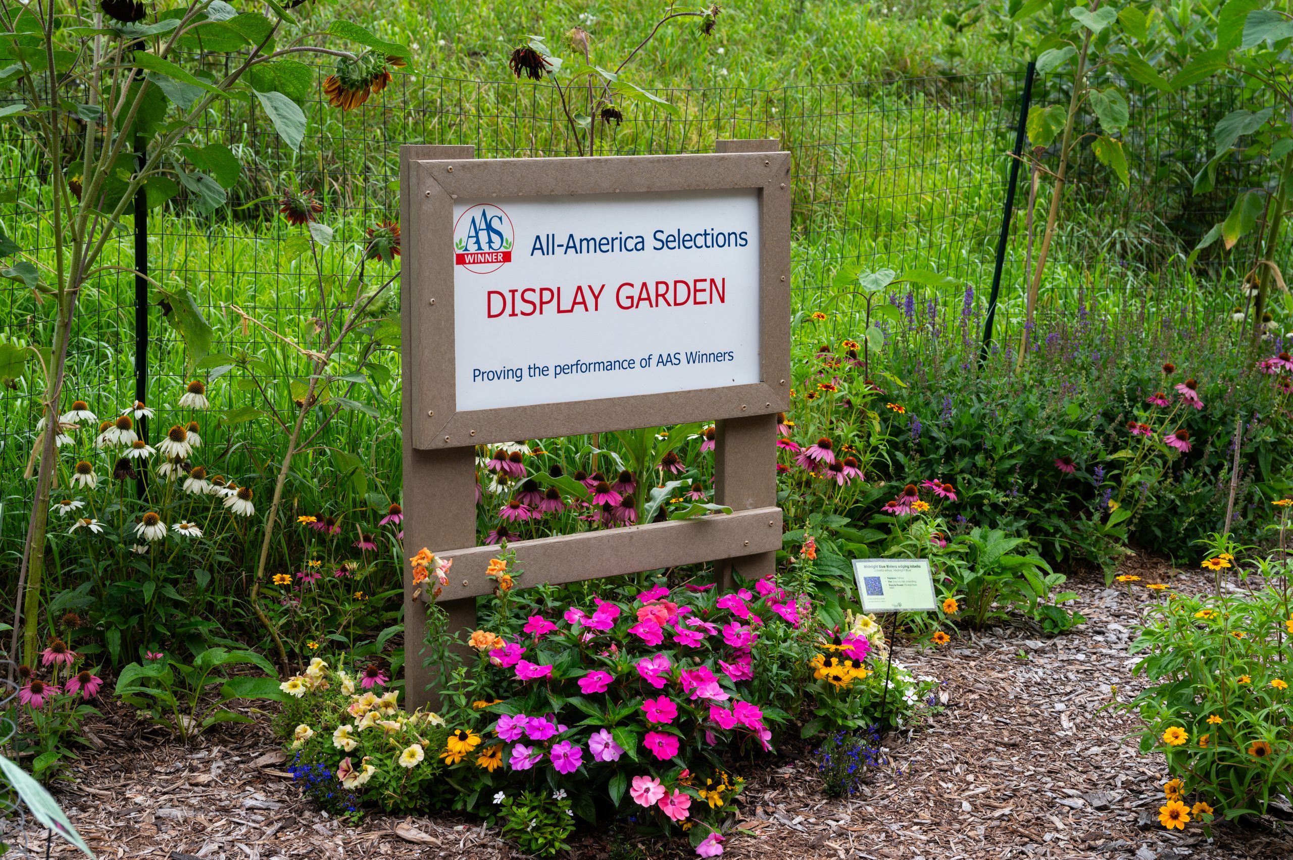 AAS Display Landscape Design Second Place Winner: Green Bay Botanical Garden in Green Bay, Wisconsin